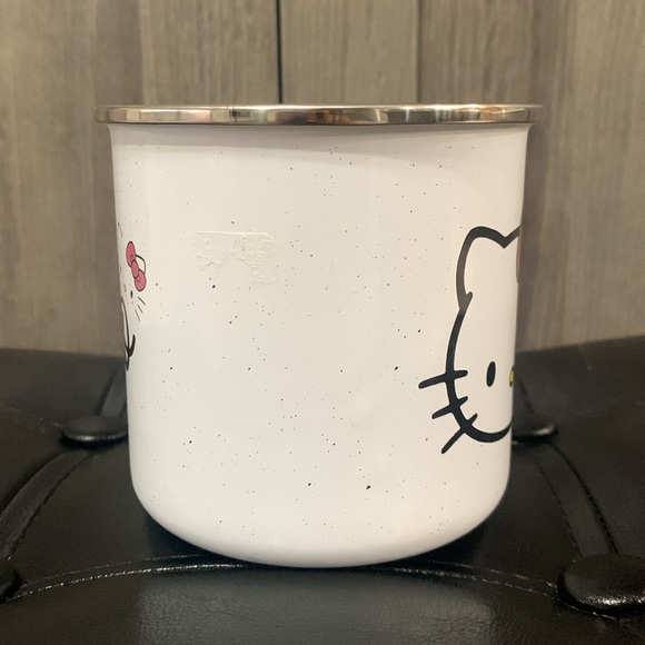 New Hello Kitty Face In Pink Bow White Metal Campers Coffee Mug By Sanrio - Picture 3 of 8